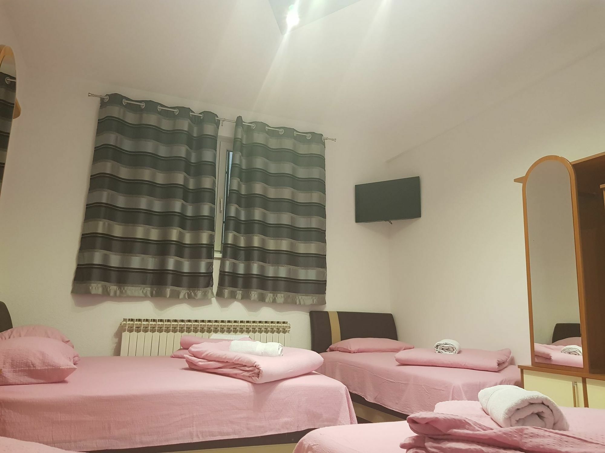 Pansion Focin Han Saraybosna Dış mekan fotoğraf